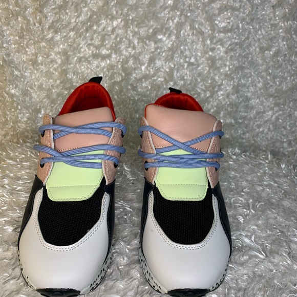 NEW Mutli color Women’s Sneakers - Picture 4 of 4